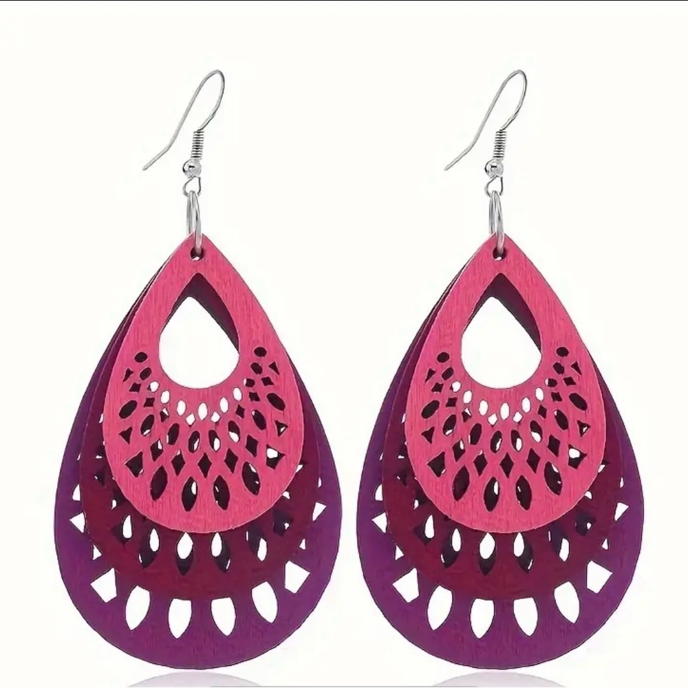 Pink wood earrings